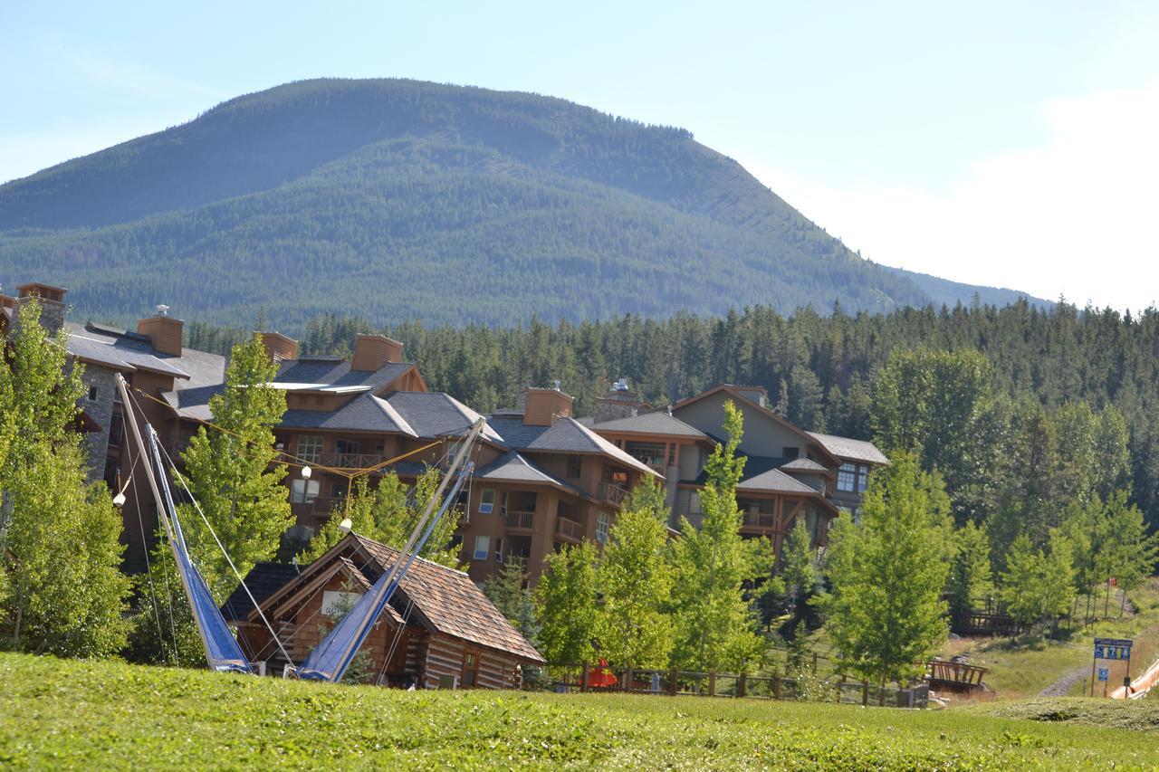 Taynton Lodge At Panorama Mountain Village Resort Bagian luar foto